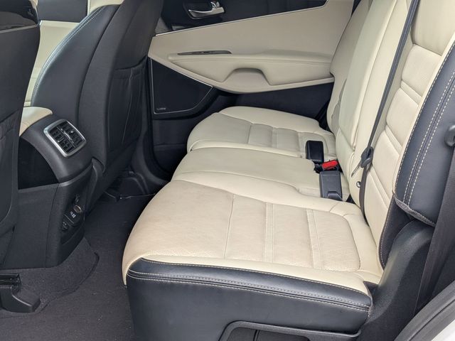 2017 Kia Sorento SXL - Photo 23