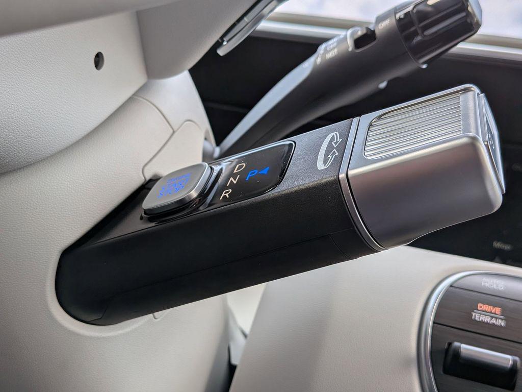 2026 Hyundai Palisade Limited - Photo 16