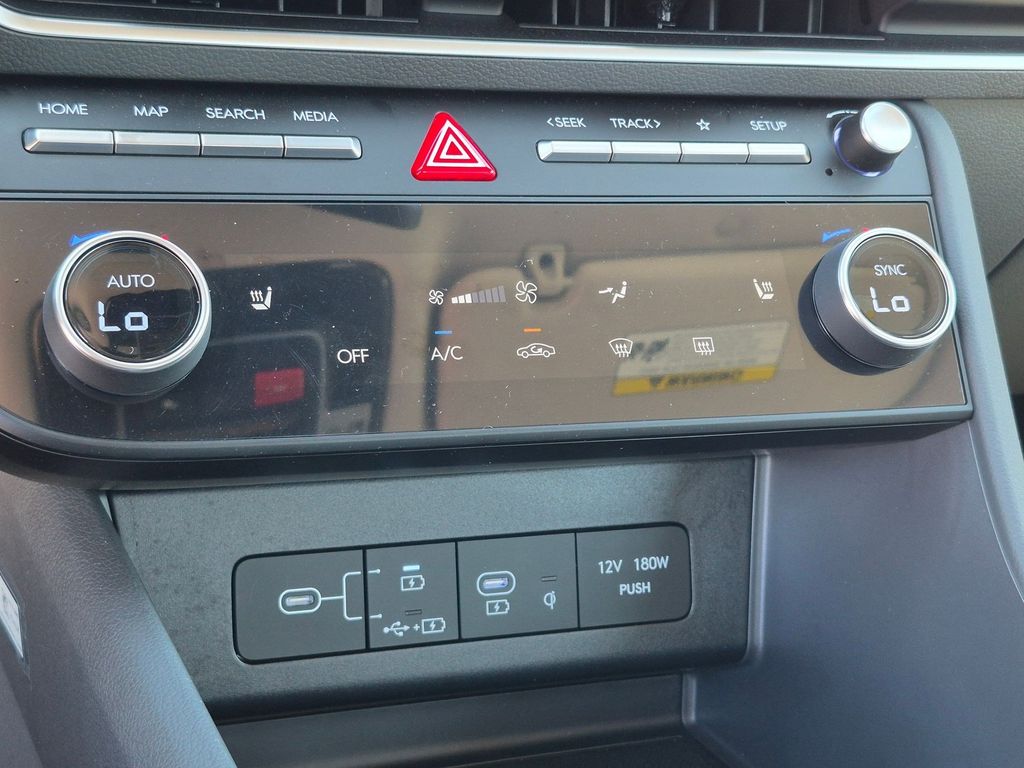2026 Hyundai Sonata SEL - Photo 18