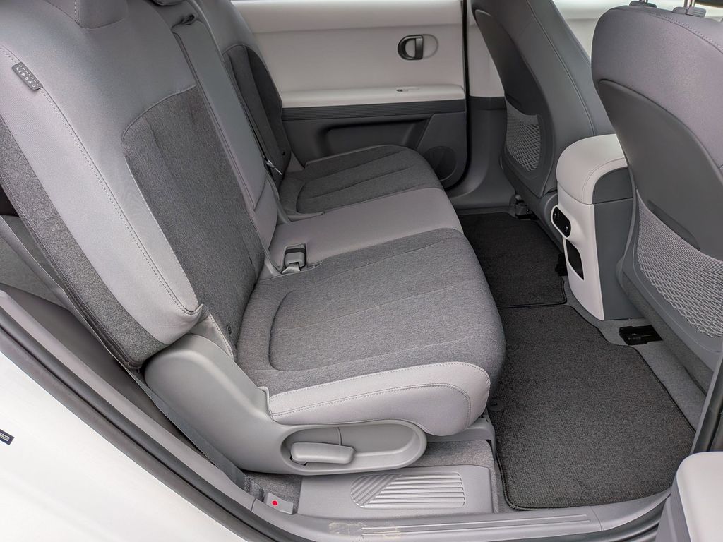 2026 Hyundai IONIQ 5 SE - Photo 26