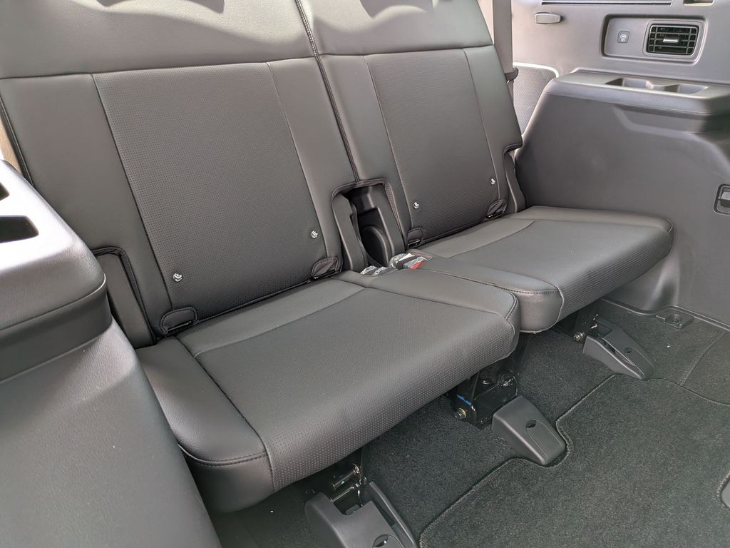 2026 Hyundai Santa Fe Limited - Photo 30
