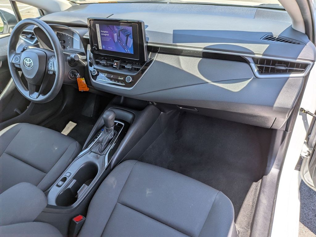 2023 Toyota Corolla LE - Photo 27