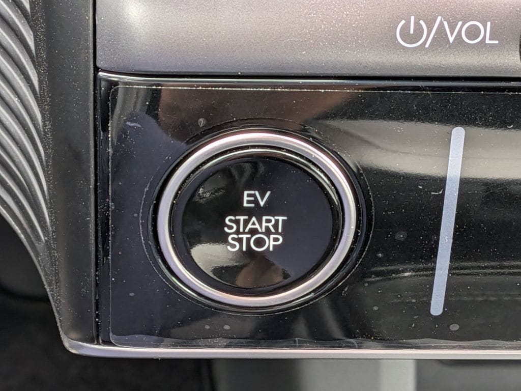 2026 Hyundai IONIQ 5 SE - Photo 14