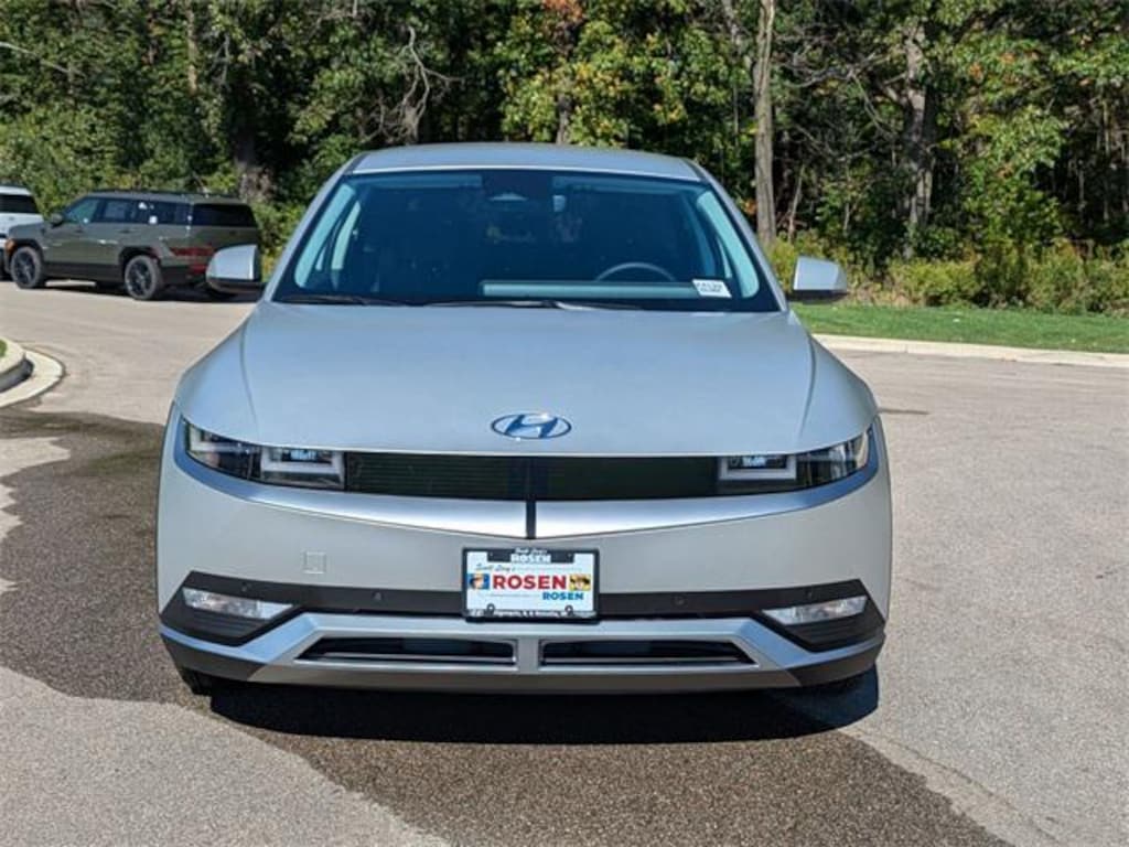 New 2024 Hyundai IONIQ 5 SEL SUV