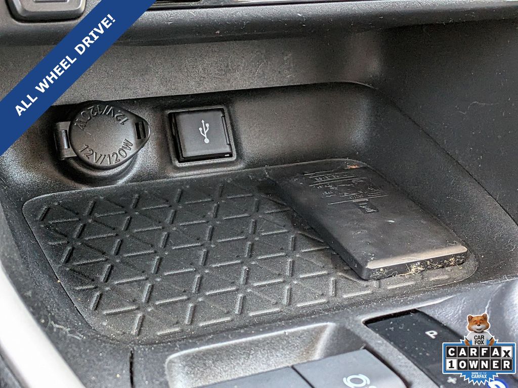 2021 Toyota RAV4 XLE Premium - Photo 21