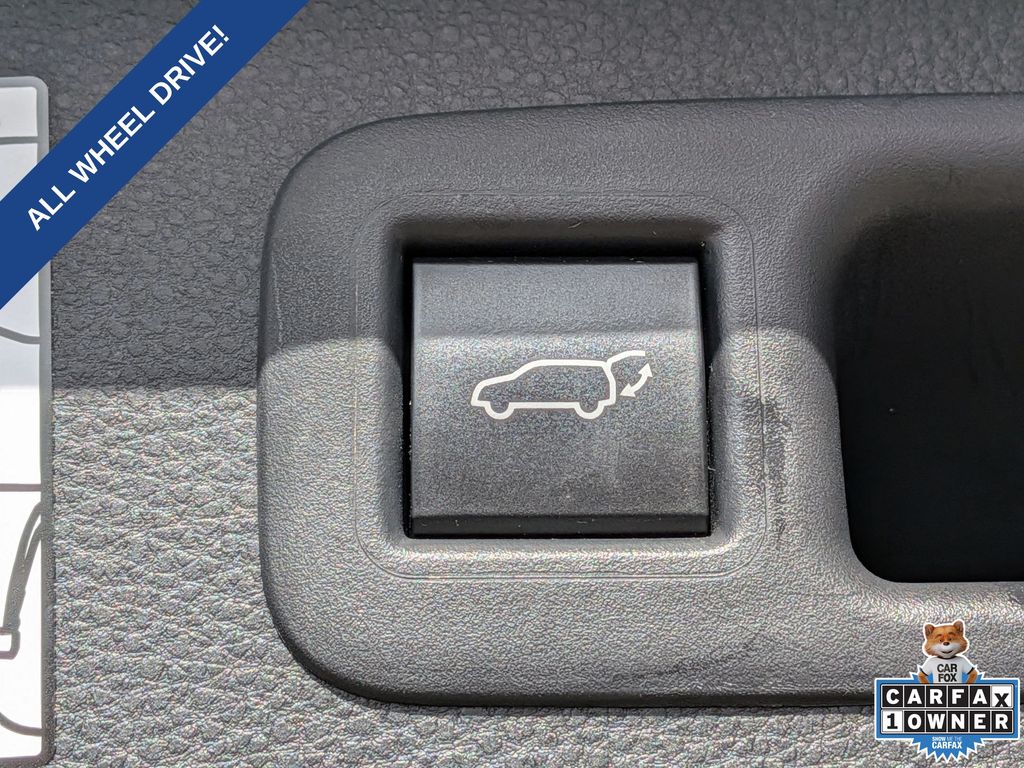 2023 Toyota Highlander Limited - Photo 30