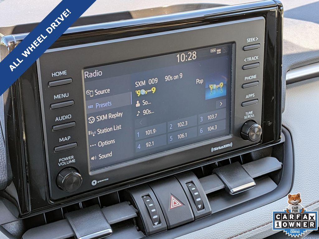 2021 Toyota RAV4 XLE Premium - Photo 18