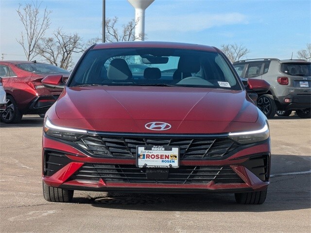 Certified 2025 Hyundai Elantra SEL with VIN KMHLS4DG8SU931875 for sale in Kenosha, WI