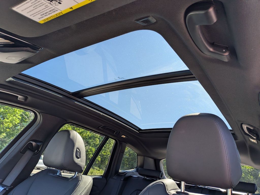 2021 BMW X3 30e - Photo 13