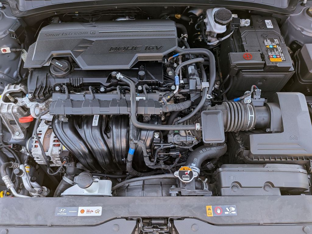2024 Hyundai Elantra SEL - Photo 30