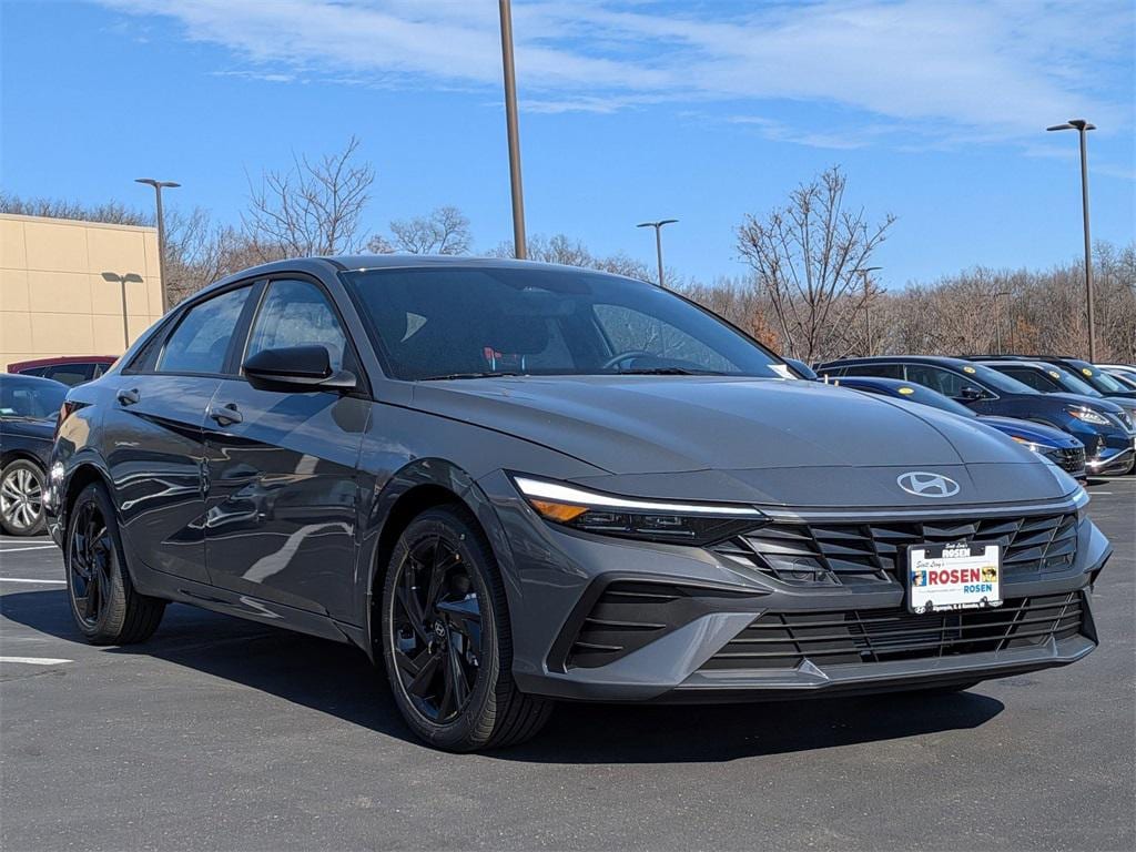 New 2026 Hyundai Elantra SEL Sport Sedan