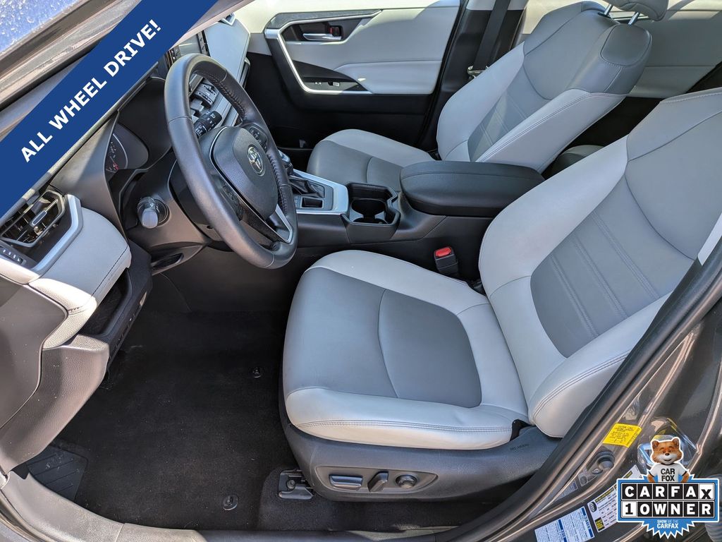 2021 Toyota RAV4 XLE Premium - Photo 11