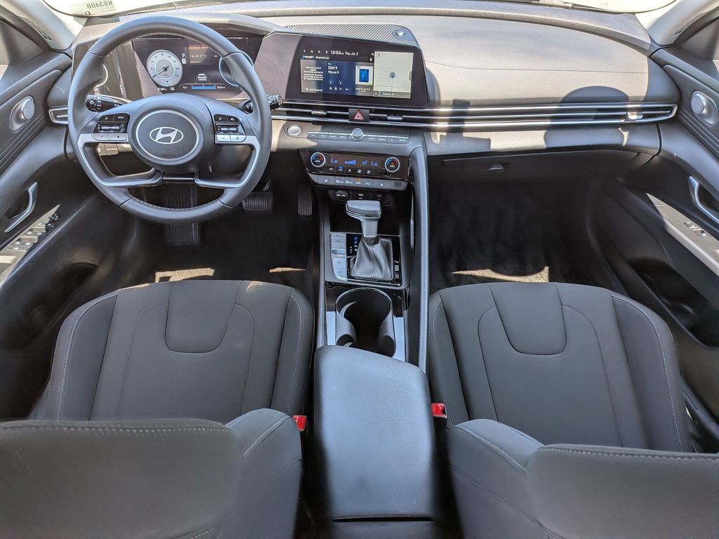 2024 Hyundai Elantra SEL - Photo 25
