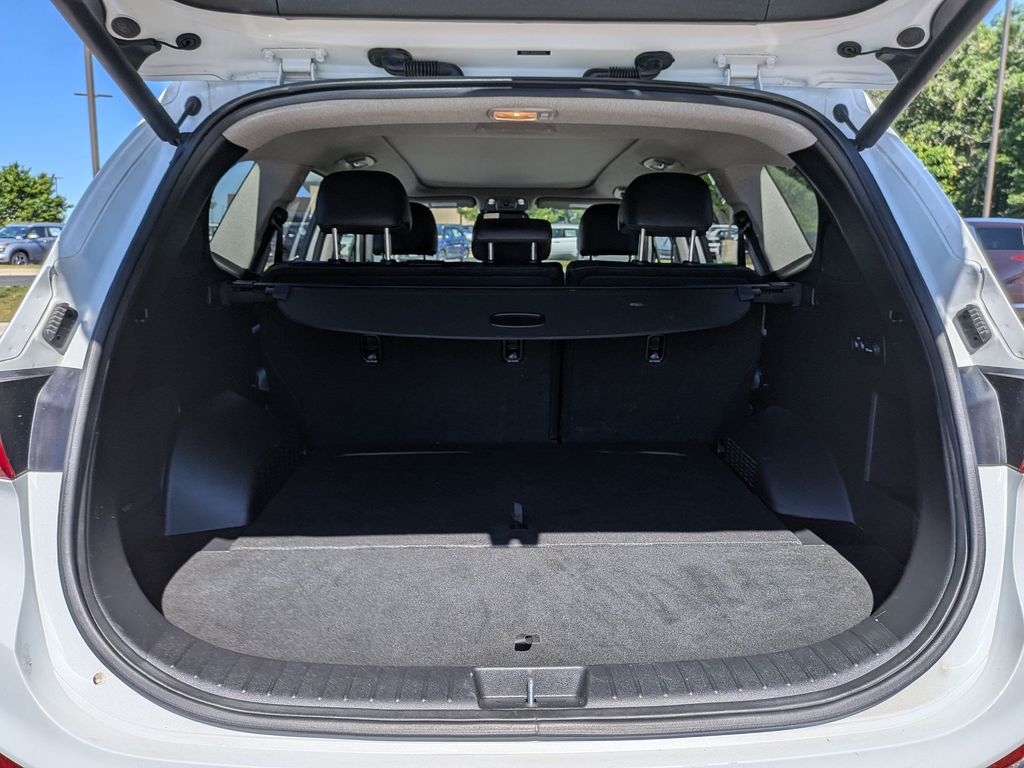 2020 Hyundai Santa Fe SEL - Photo 27