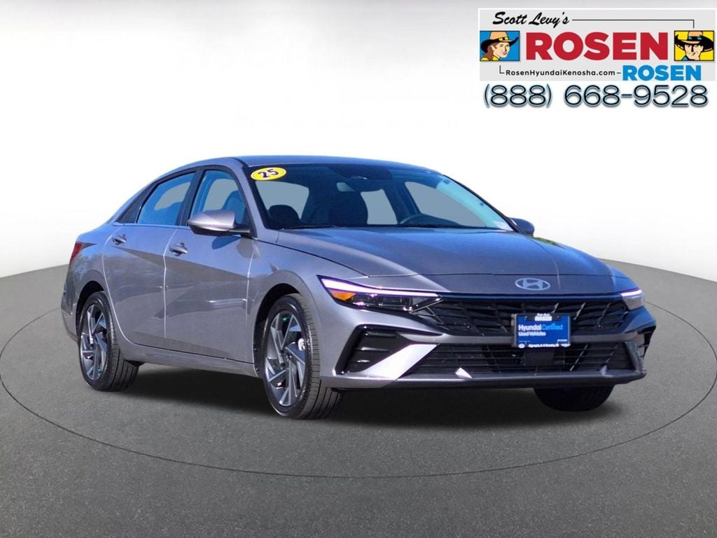 2025 Hyundai Elantra 2.0 SEL Convenience IVT's photo
