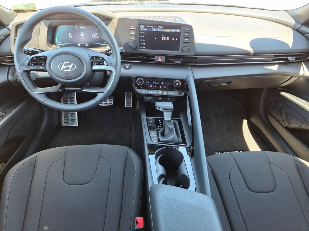 2026 Hyundai Elantra SEL - Photo 23