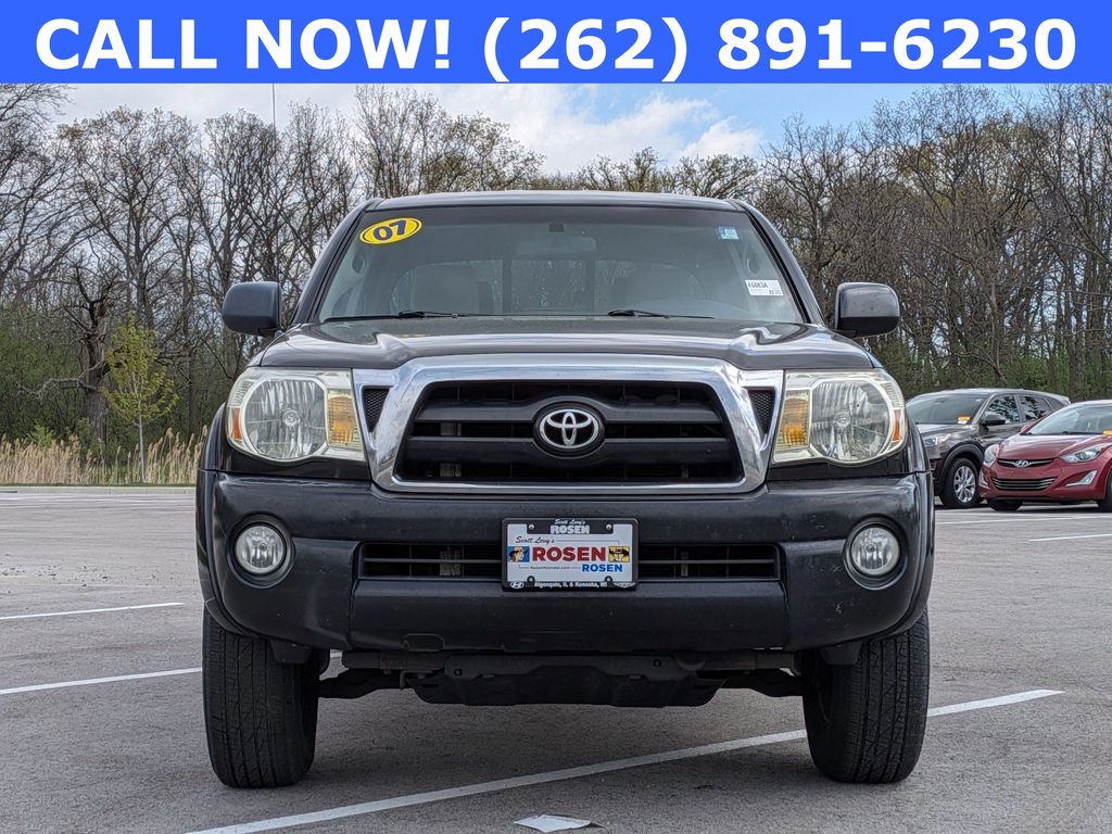 Used 2007 Toyota Tacoma PreRunner with VIN 3TMJU62N37M043310 for sale in Kenosha, WI