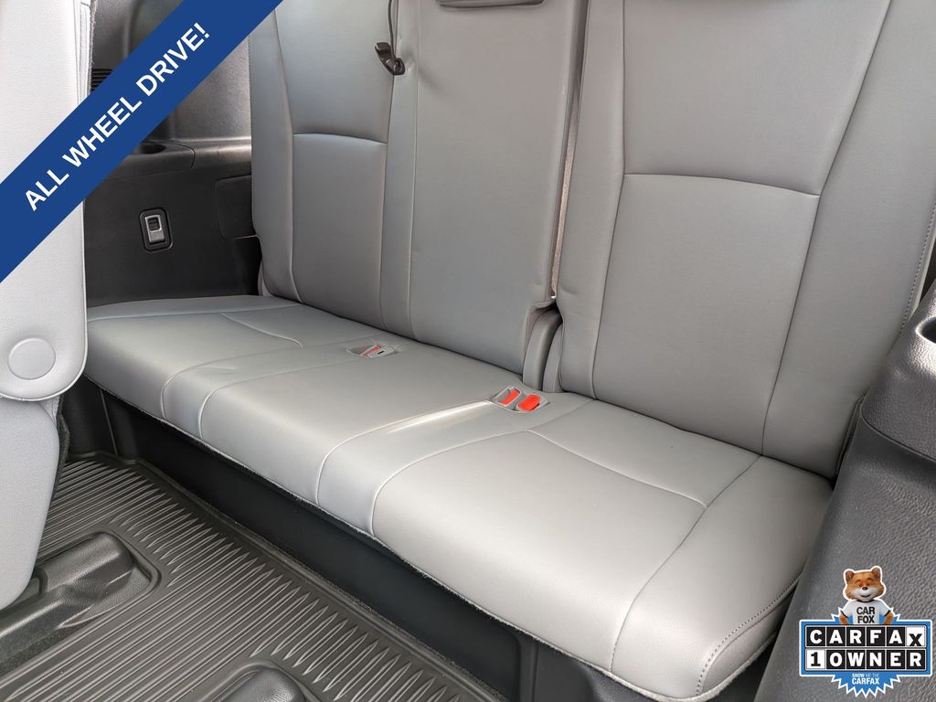 2023 Toyota Highlander Limited - Photo 26
