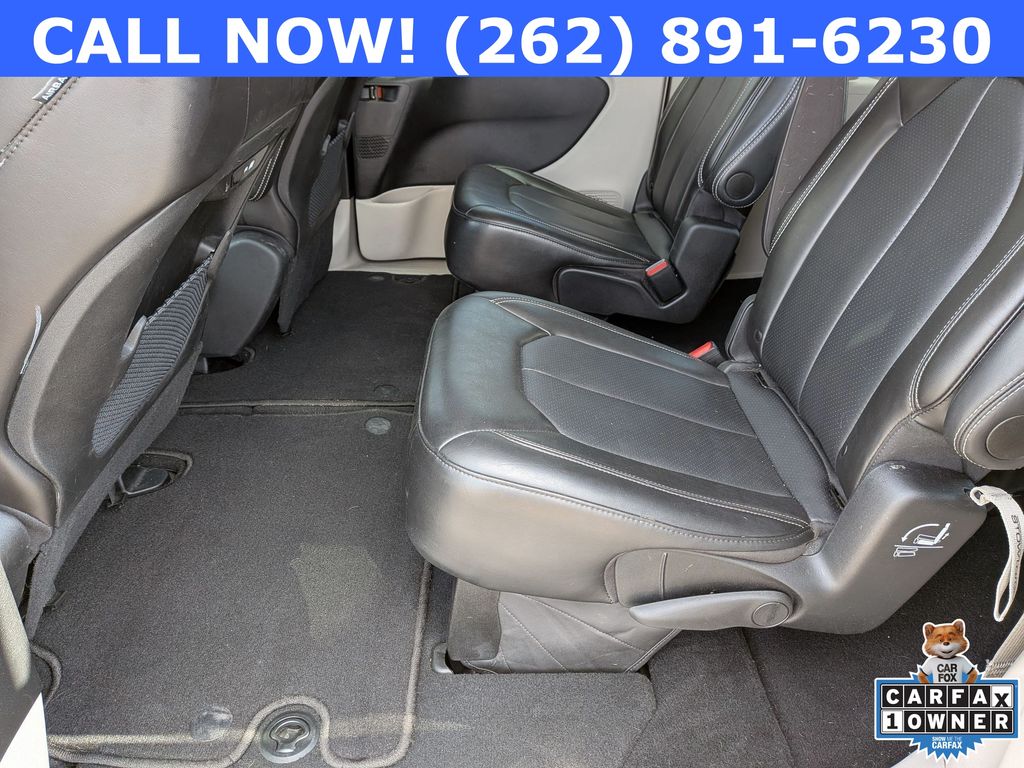 2024 Chrysler Pacifica Touring L - Photo 22