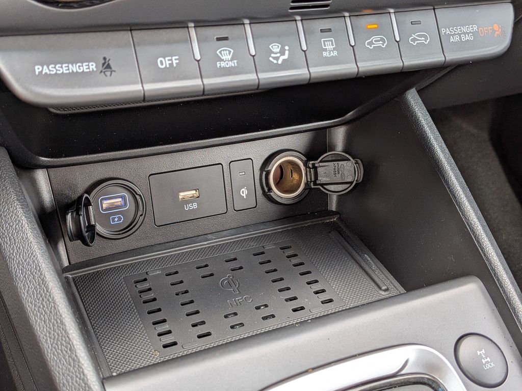 2023 Hyundai Kona Limited - Photo 21