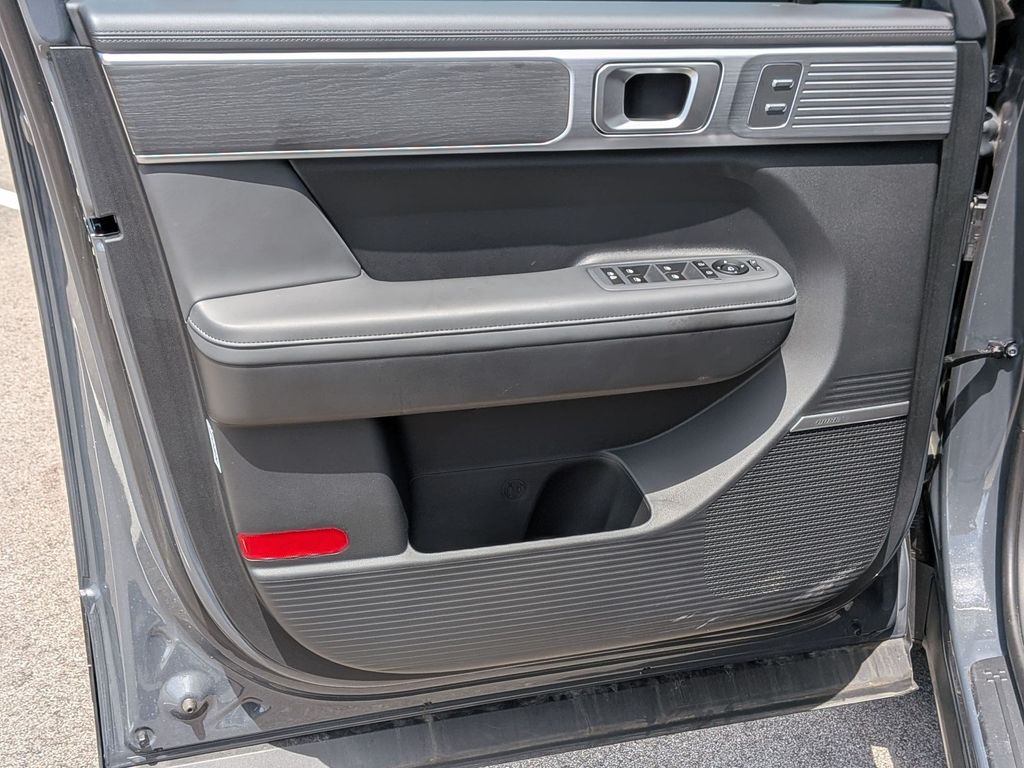 2026 Hyundai Santa Fe Limited - Photo 12