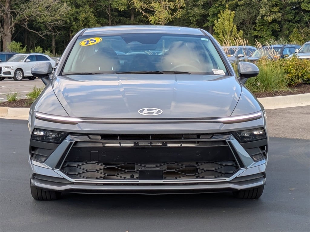 Certified 2025 Hyundai Sonata SE Sedan