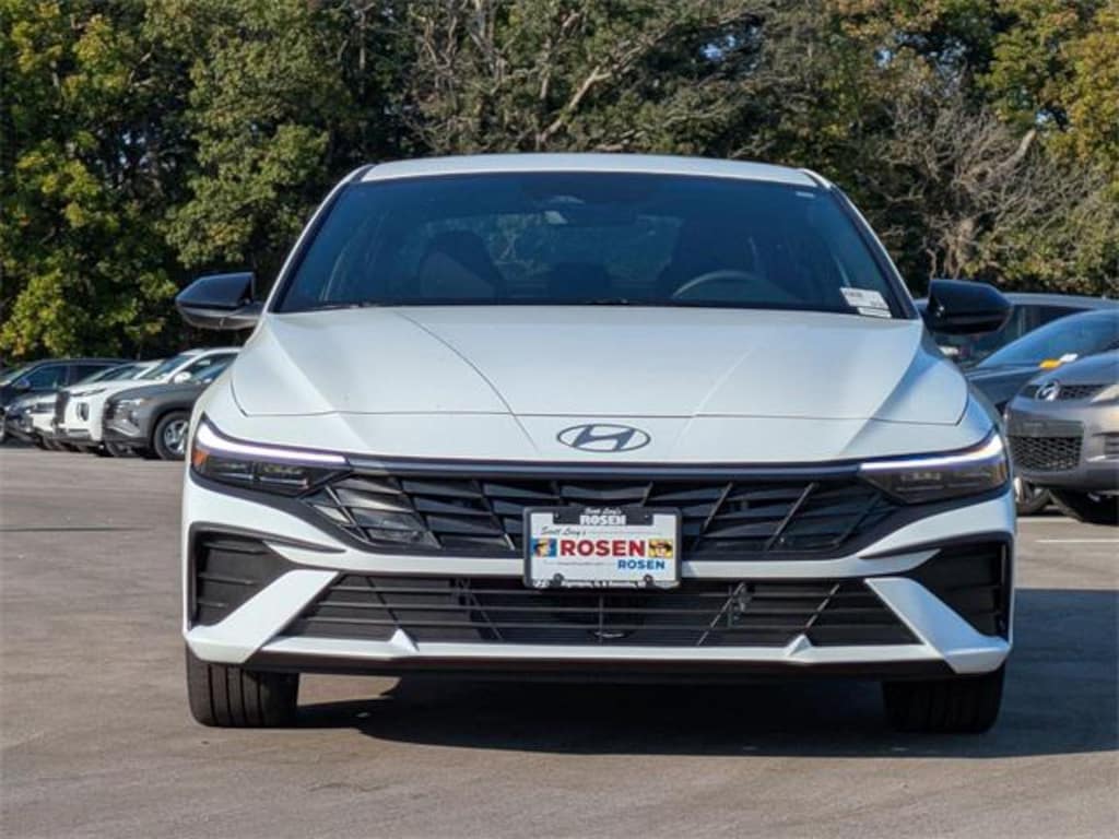 New 2025 Hyundai Elantra Hybrid SEL Sport Sedan