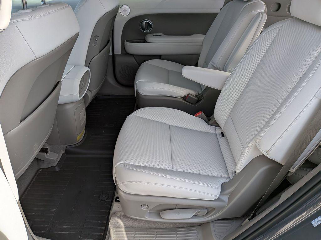 2026 Hyundai Palisade Limited - Photo 25