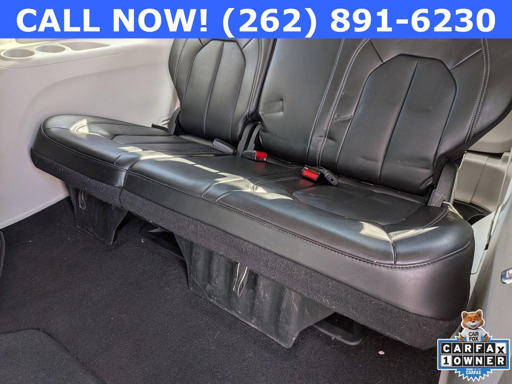2024 Chrysler Pacifica Touring L - Photo 23