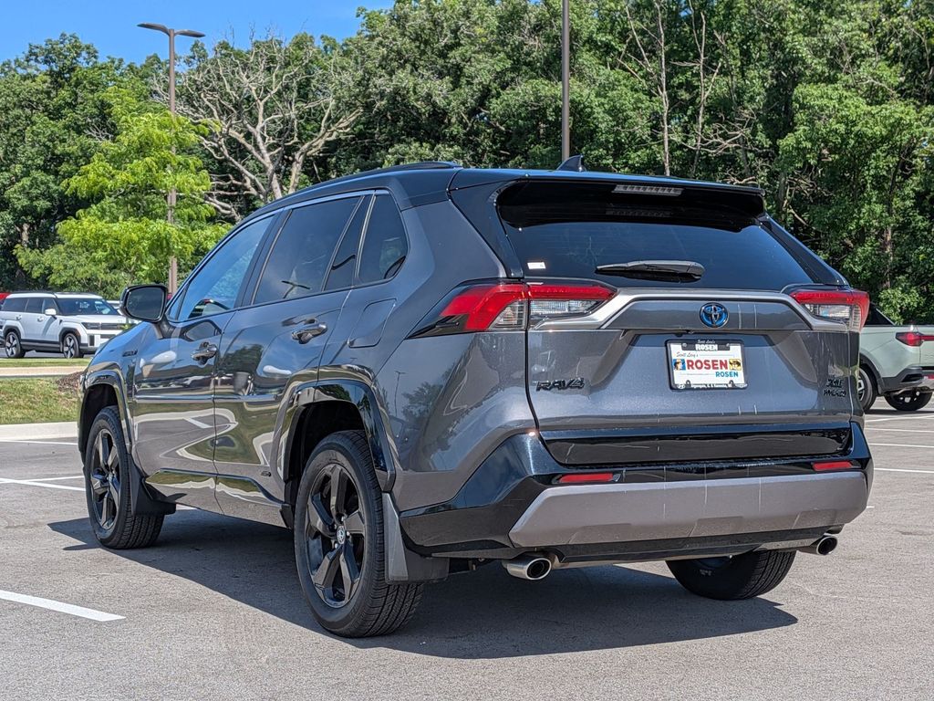 2020 Toyota RAV4 XSE - Photo 5