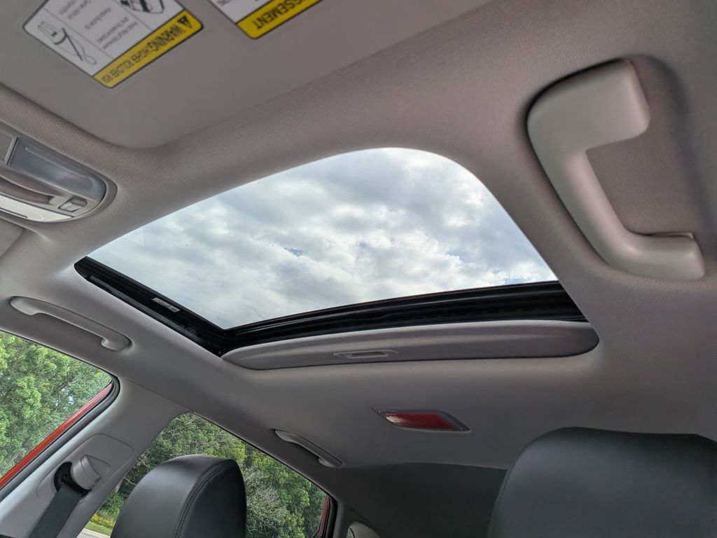 2023 Hyundai Kona Limited - Photo 13