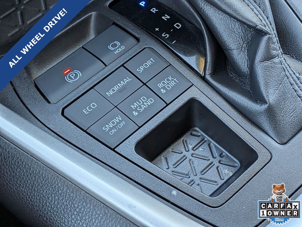2021 Toyota RAV4 XLE Premium - Photo 22