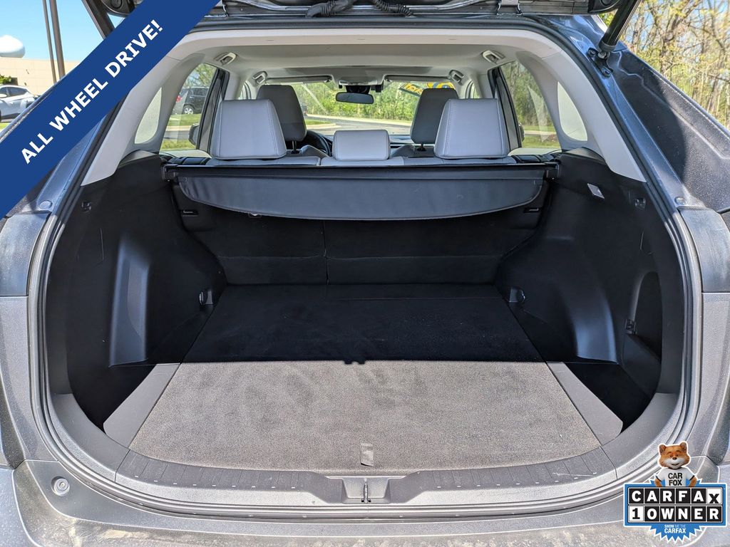 2021 Toyota RAV4 XLE Premium - Photo 27