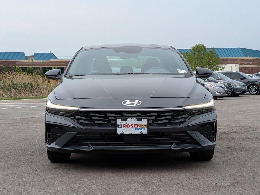 New 2026 Hyundai Elantra SEL Sport Premium Sedan