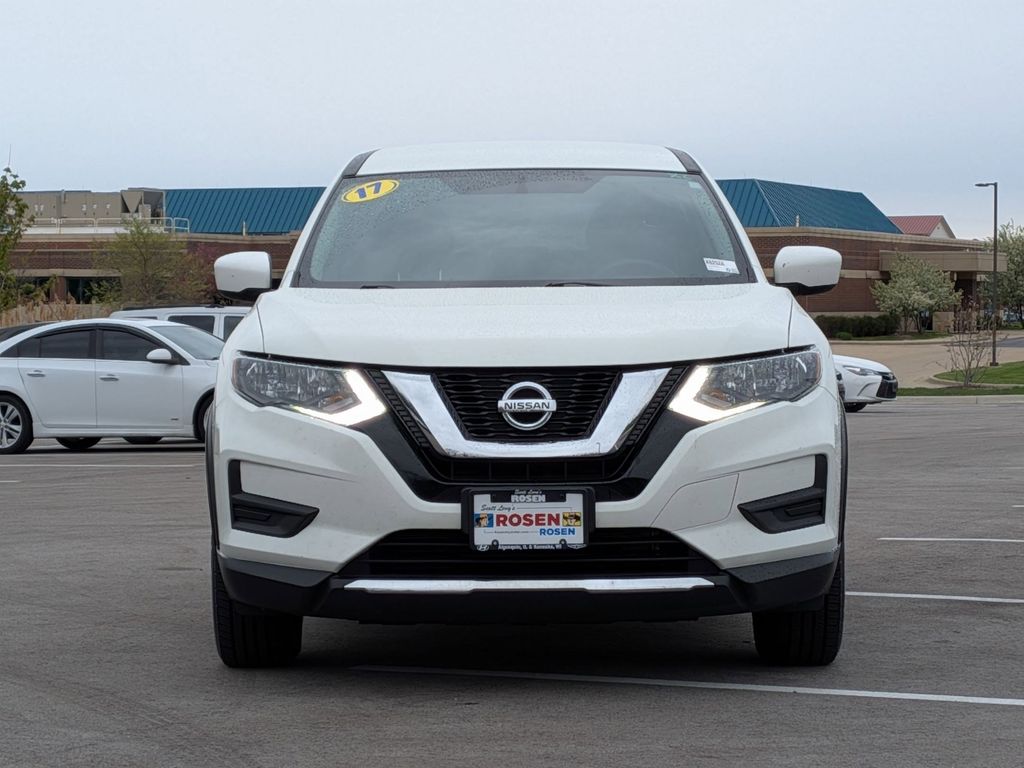 Used 2017 Nissan Rogue S with VIN 5N1AT2MV1HC782828 for sale in Kenosha, WI