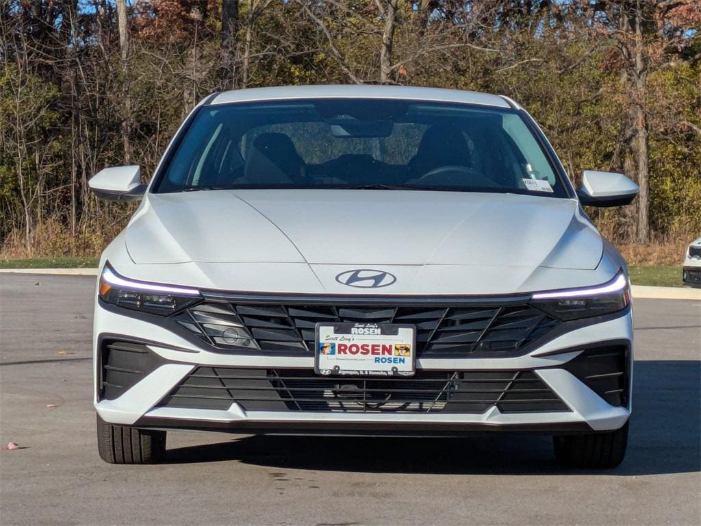 New 2025 Hyundai Elantra Hybrid Blue Sedan