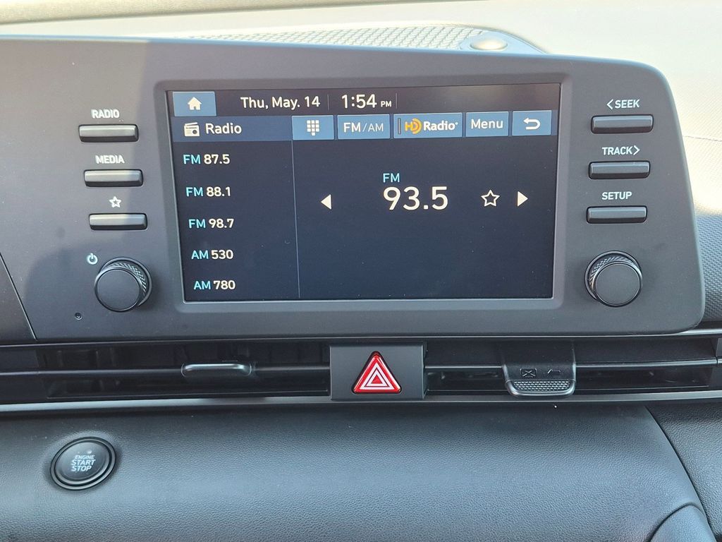 2026 Hyundai Elantra SEL - Photo 18