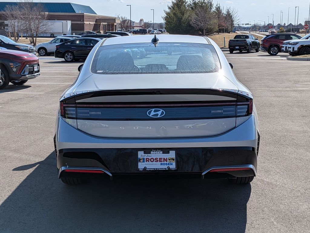2026 Hyundai Sonata SEL - Photo 6