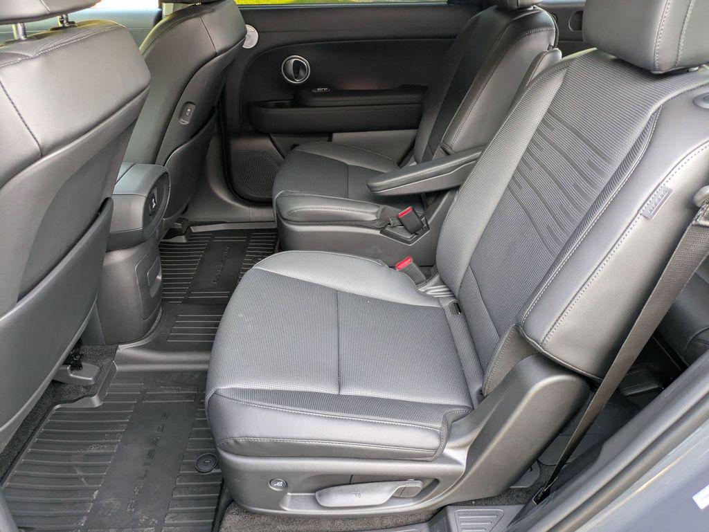 2026 Hyundai Palisade Limited - Photo 21