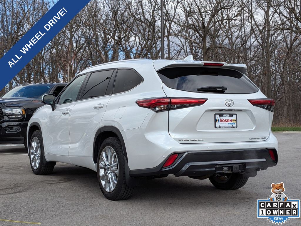 2023 Toyota Highlander Limited - Photo 7