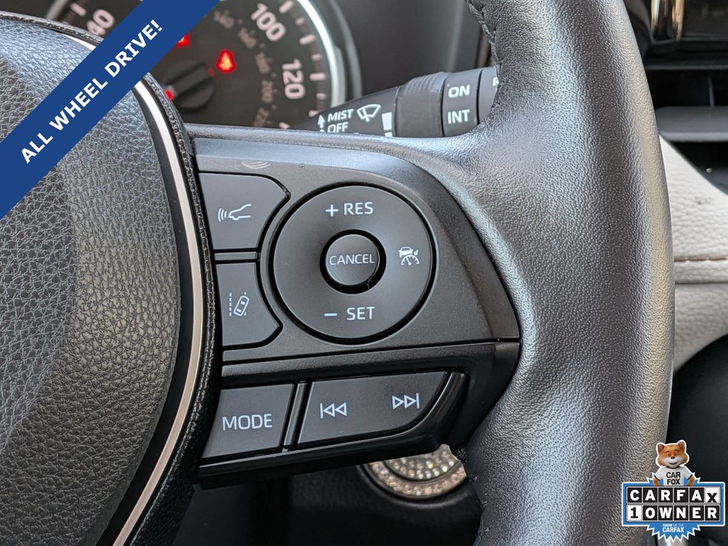2021 Toyota RAV4 XLE Premium - Photo 17