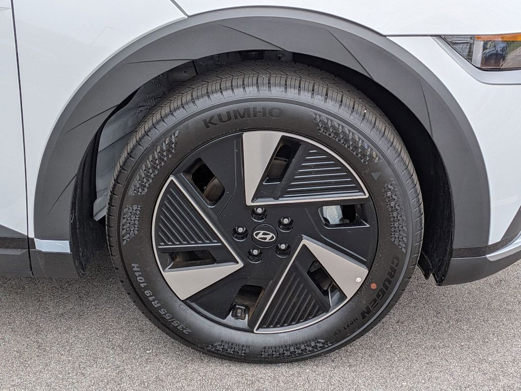 2026 Hyundai IONIQ 5 SE - Photo 9