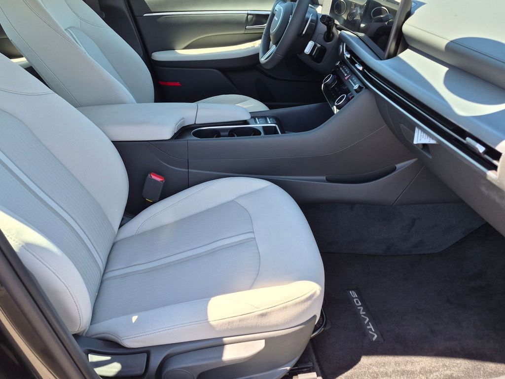 2026 Hyundai Sonata SEL - Photo 24