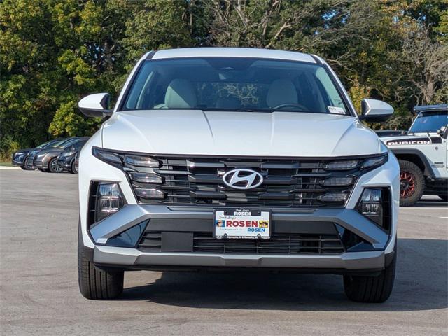 2025 Hyundai Tucson SE photo 2