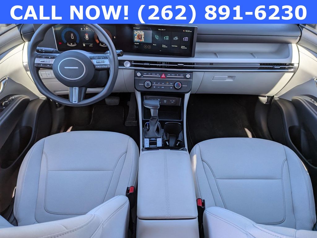 2025 Hyundai Tucson SE - Photo 25