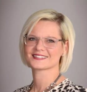 Staff member Jennifer Landrith from ID_bf36b416ffda