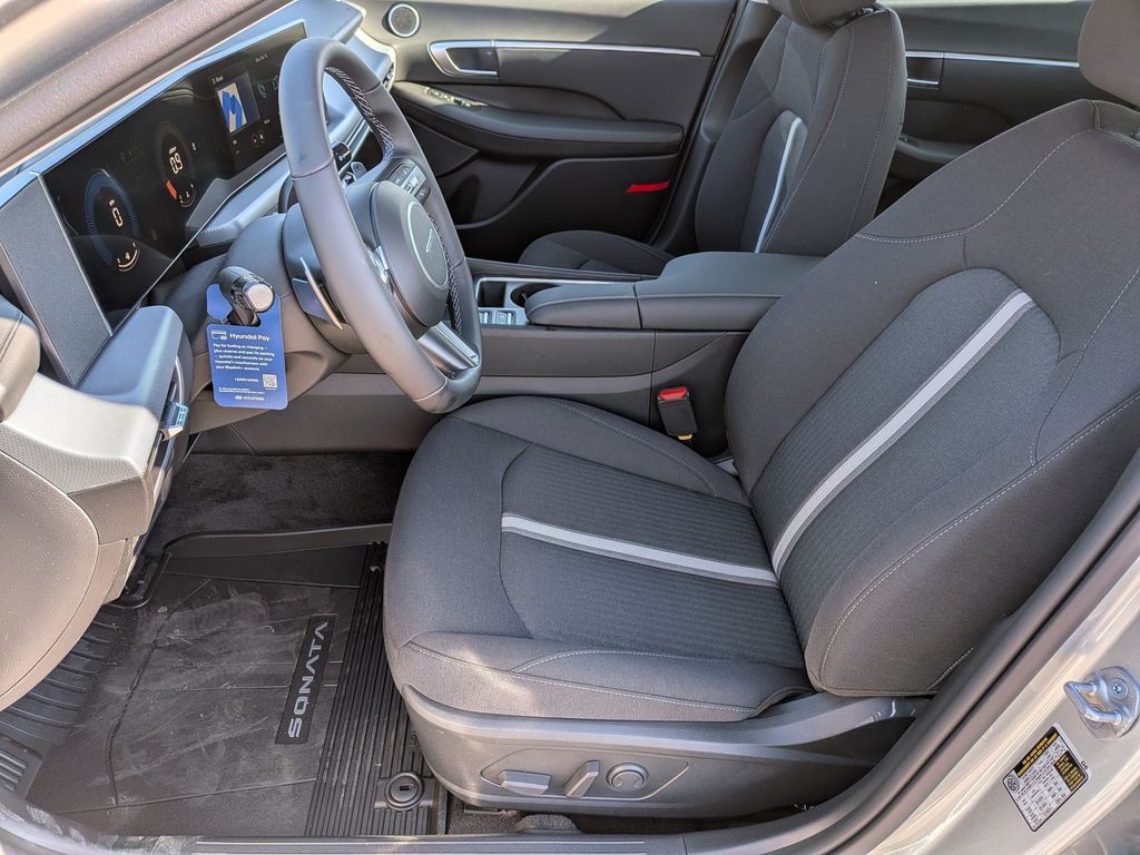 2026 Hyundai Sonata SEL - Photo 11