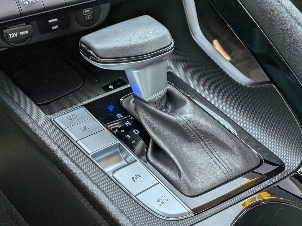 2024 Hyundai Elantra SEL - Photo 22