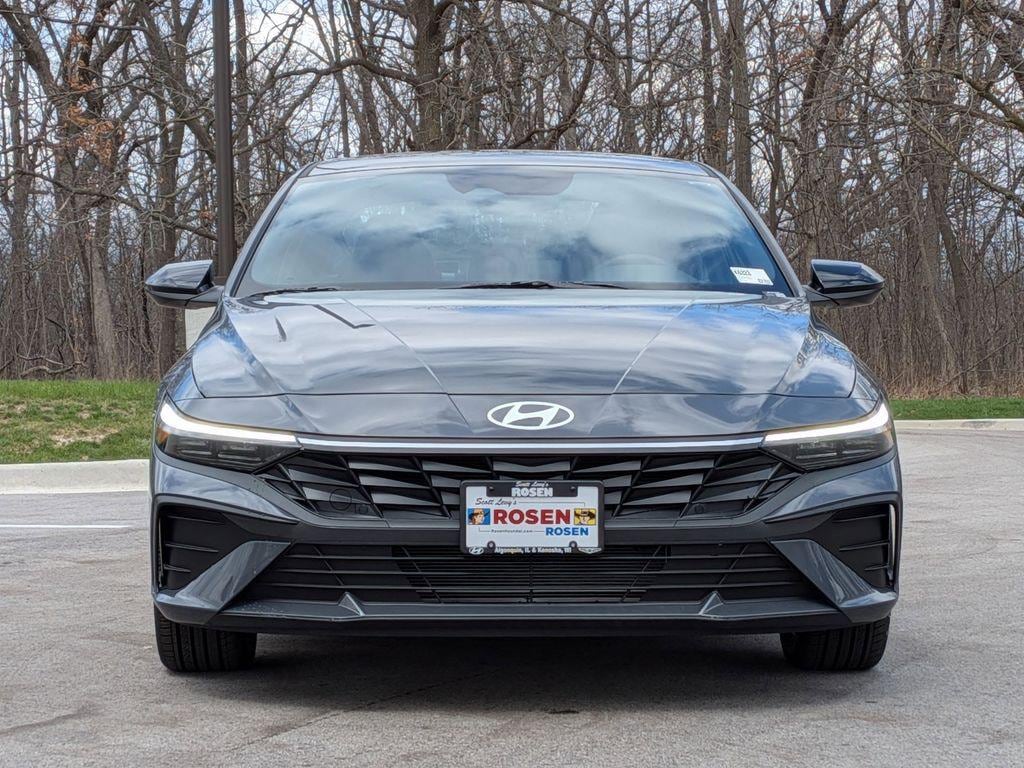 New 2026 Hyundai Elantra SEL Sport Sedan