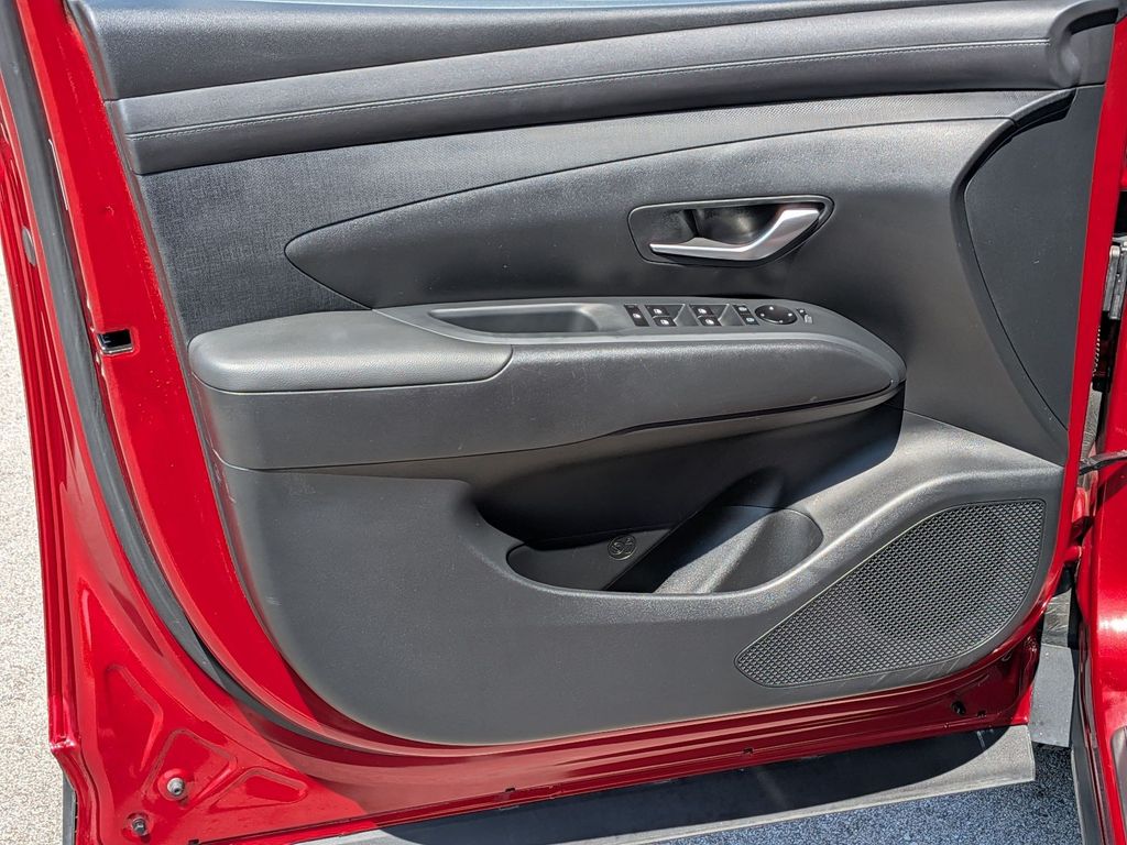 2025 Hyundai Tucson SEL Convenience - Photo 12